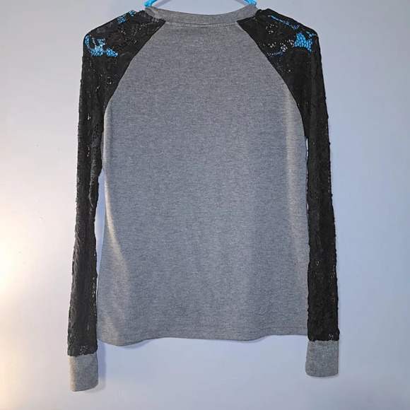 Bundle: 3 Long Sleeve Tees with Lace Sleeves - Extra Small - Picture 6 of 10